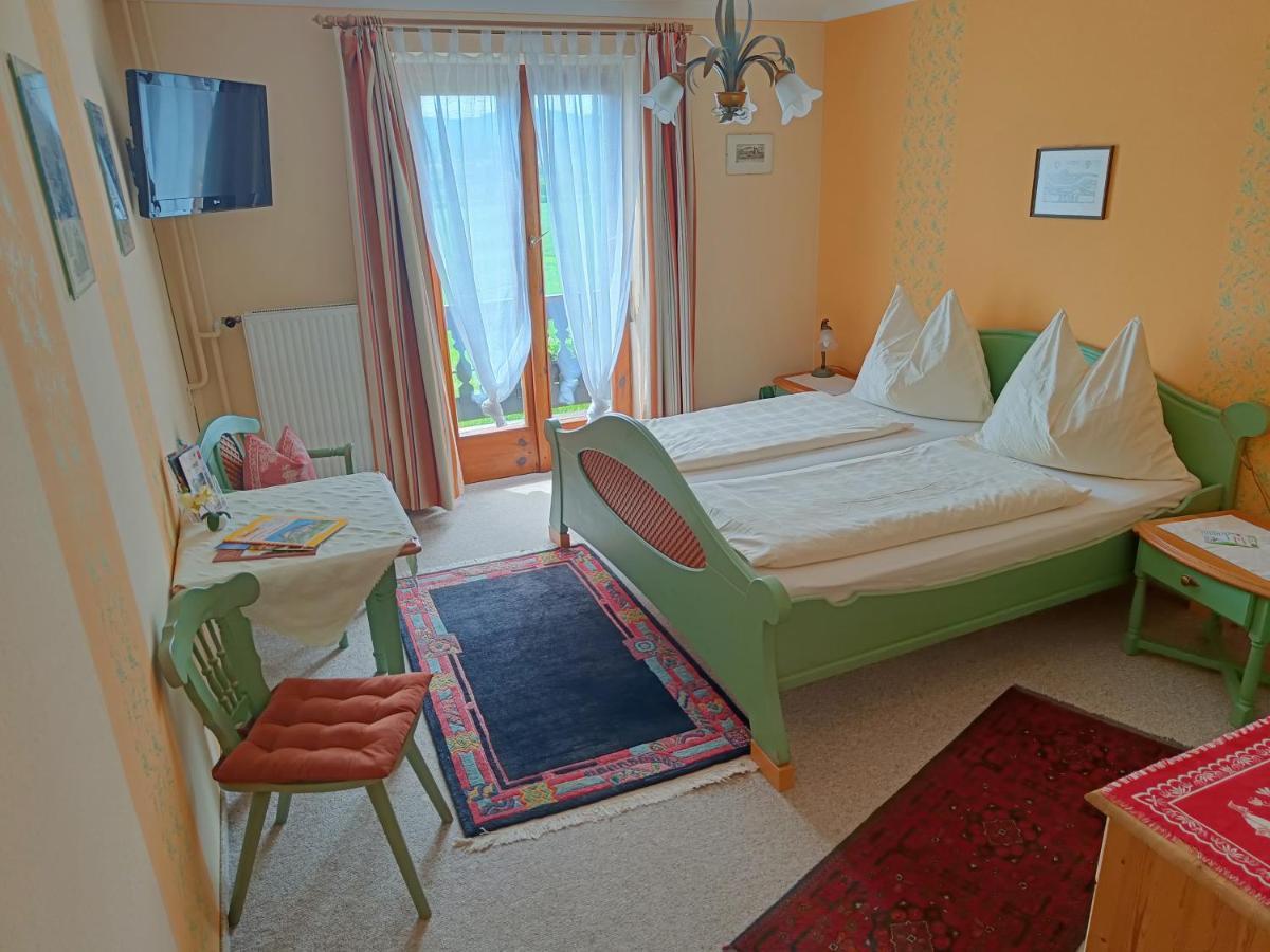 Haus Sundl - Privatzimmer Emmersdorf an der Donau Extérieur photo